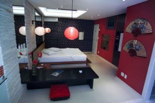 The "Japan" themed room at Le Monde love motel.